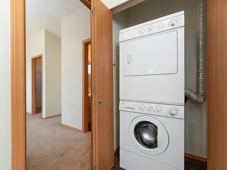 2 Bedroom 2 Bath Townhome 900 Sq Ft 2 Bedroom 2 Bath Townhome 900 Sq Ft