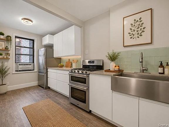 4th image of 860 Grand Concourse APT 2N