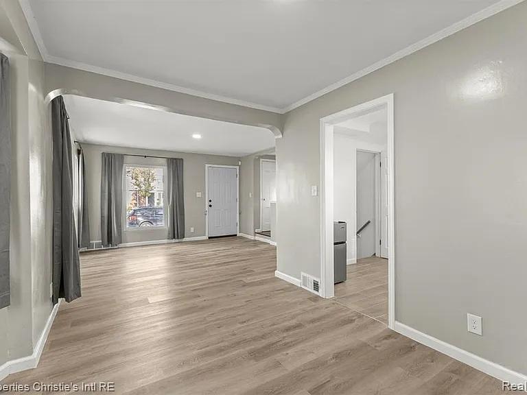 10838 Nottingham Rd — Photo 10