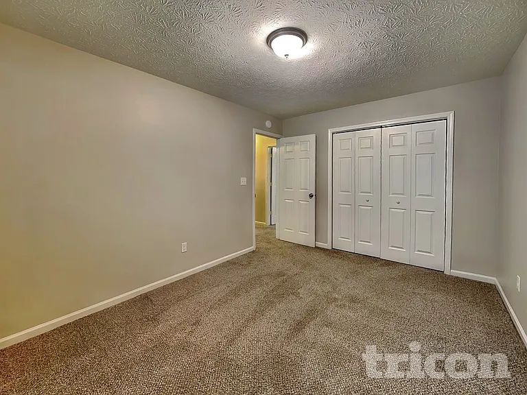 1690 Fountain Lake Dr E — Photo 12