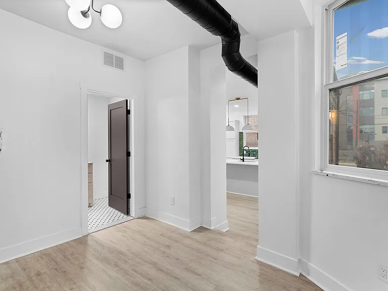 2035 Forbes Ave #201 — Photo 9