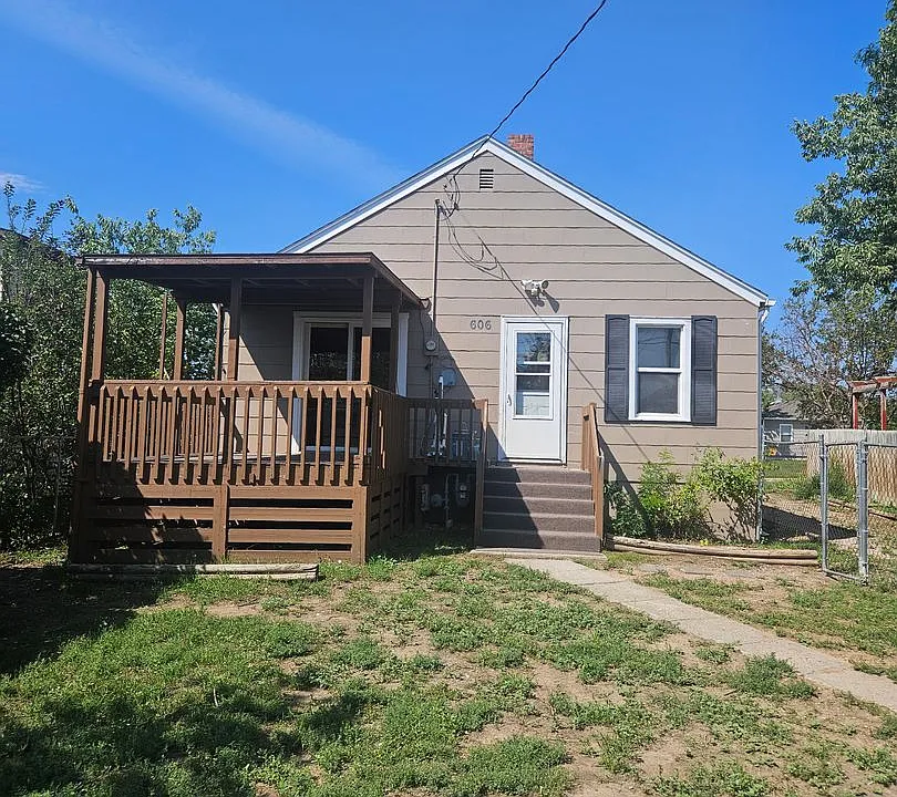 606 Haines Ave