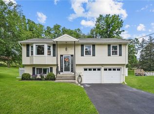 80 Cardinal Dr, Poughkeepsie, NY 12601