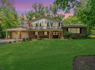 561 Stony Brook Dr, Bridgewater, NJ 08807