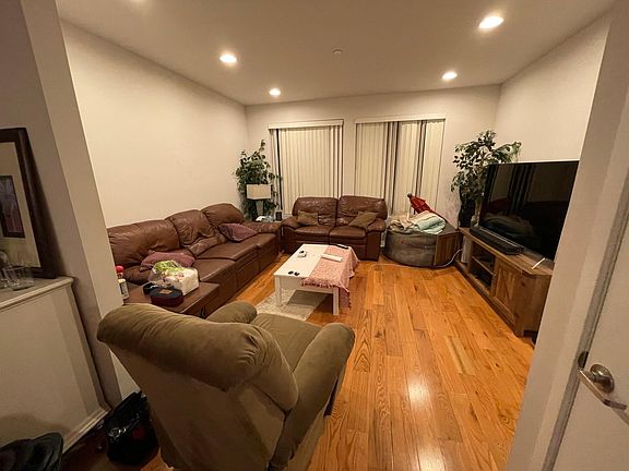 2nd image of 617 N 10th St #A-1