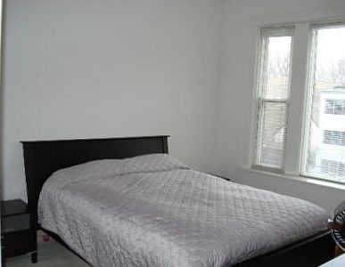 3rd image of 1730 W North Shore Ave
