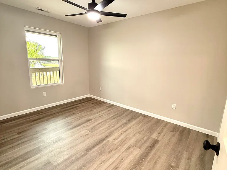 112 Todd St #4 — Photo 8