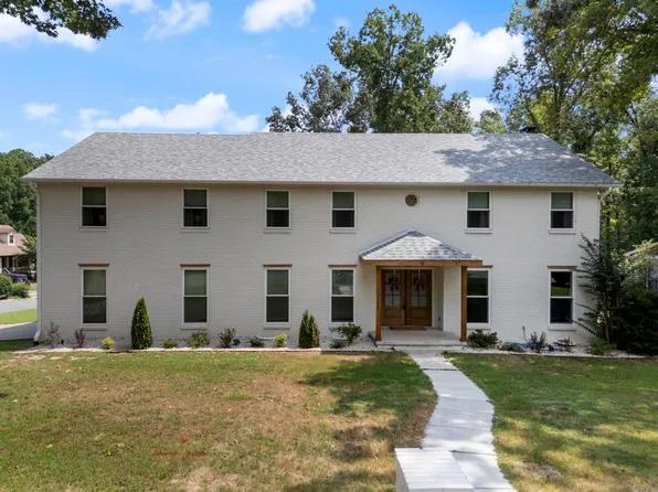 6 Barber Dr, Maumelle, AR 72113