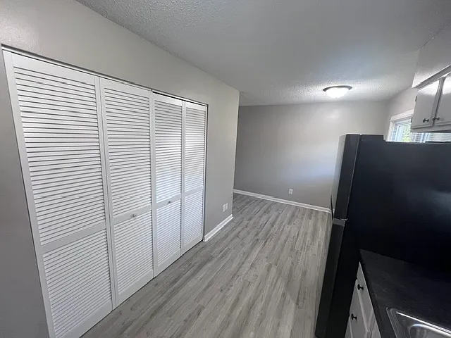 1418 Dobbins Dr — Photo 22