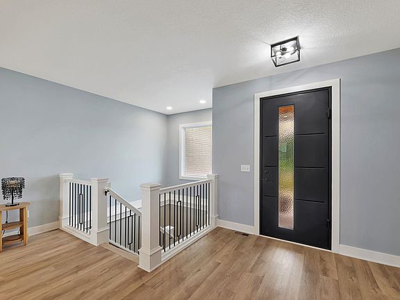 5th image of 156 S Blue Bells Ct