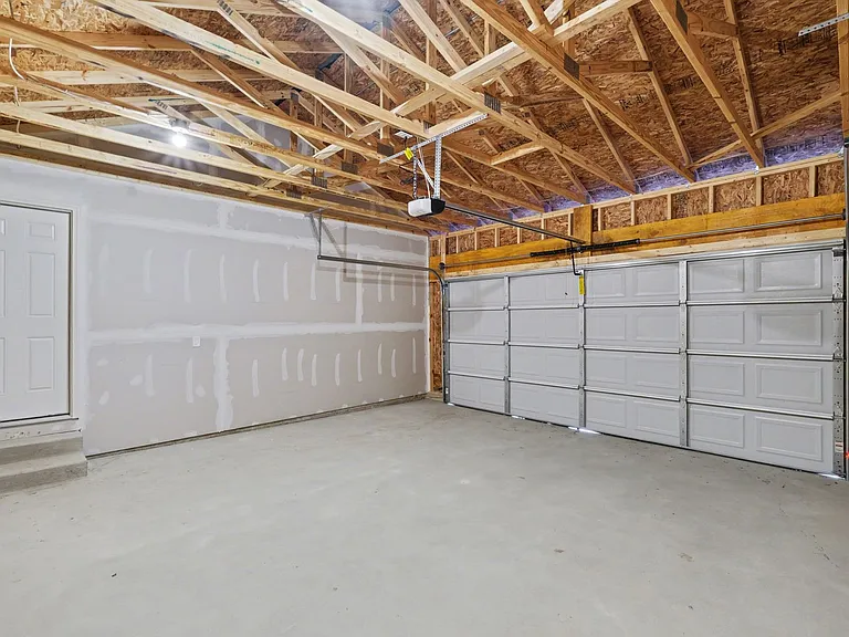 7302 Sessile Cir — Photo 20