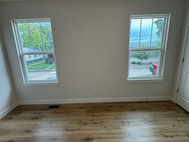 112 E Forest Ave #100 — Photo 11