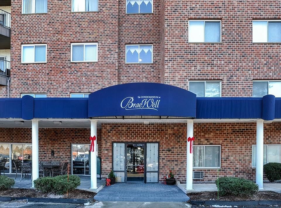 1st image of 230 Willard St Unit 201