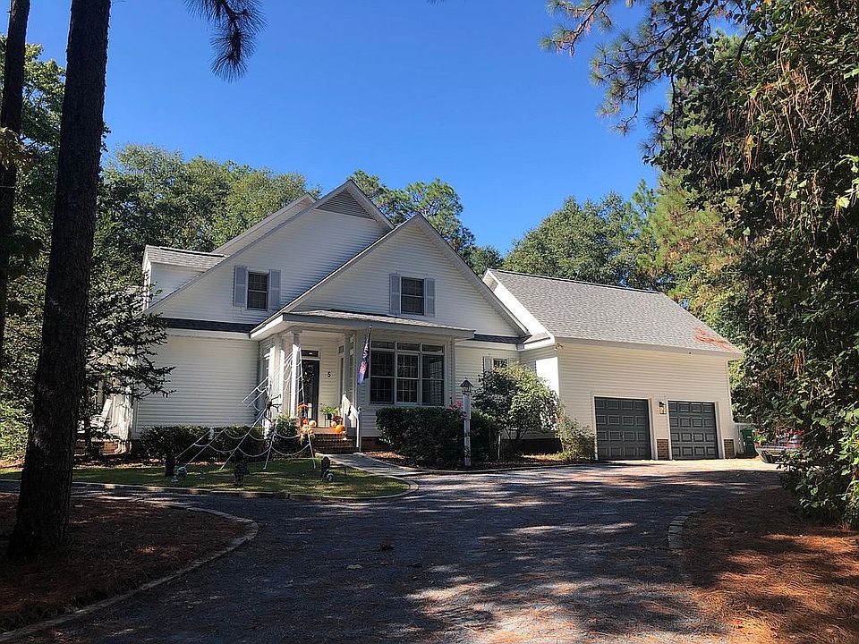 2nd image of 5 McKenzie Rd W