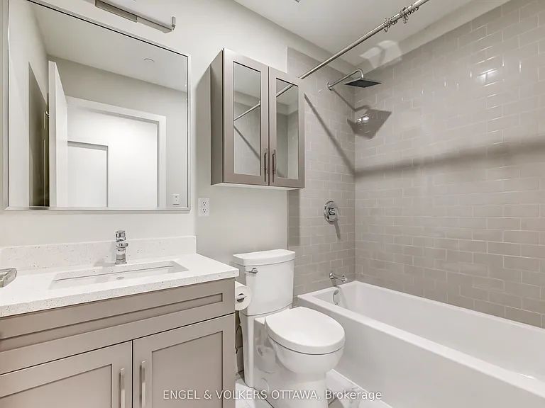 280 Crichton St #302 — Photo 17