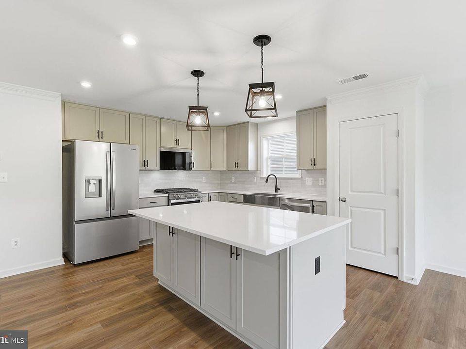 1st image of 205 Pheasant Ridge Rd