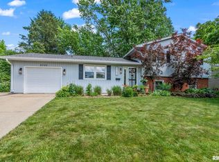 2700 Bennington Dr, Springfield, IL 62704