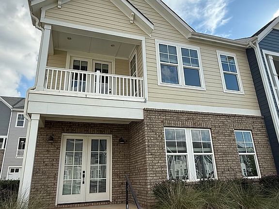 2nd image of 412 Hyco Ct