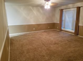 1603 Scottsdale Dr, Champaign, IL
