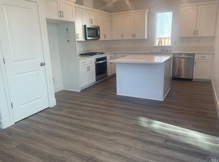 6101 Orchard Pl, Rohnert Park, CA 94928