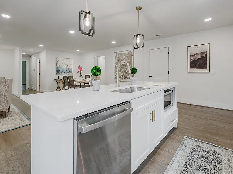 2260 Pine Ln — Photo 18