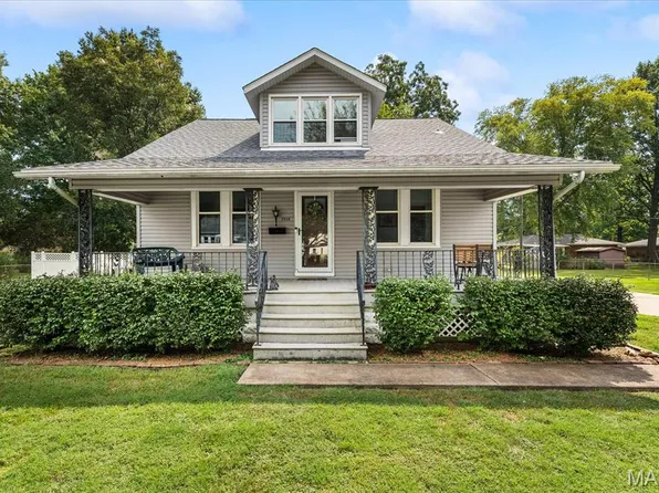 1916 N Charles St, Belleville, IL 62221