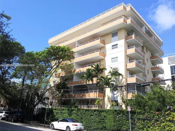 3304 Virginia St APT 3D, Miami, FL 33133