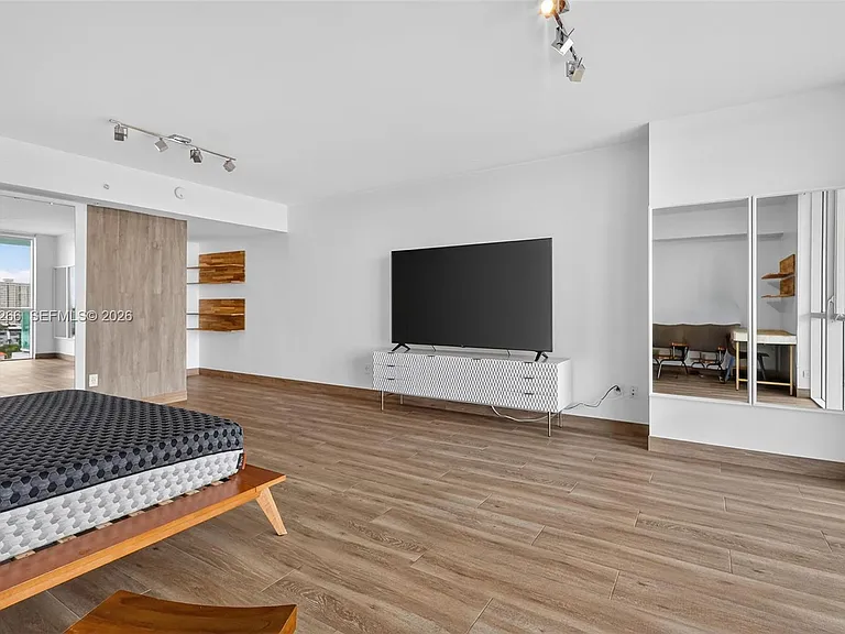 400 Sunny Isles Blvd #1207 — Photo 36