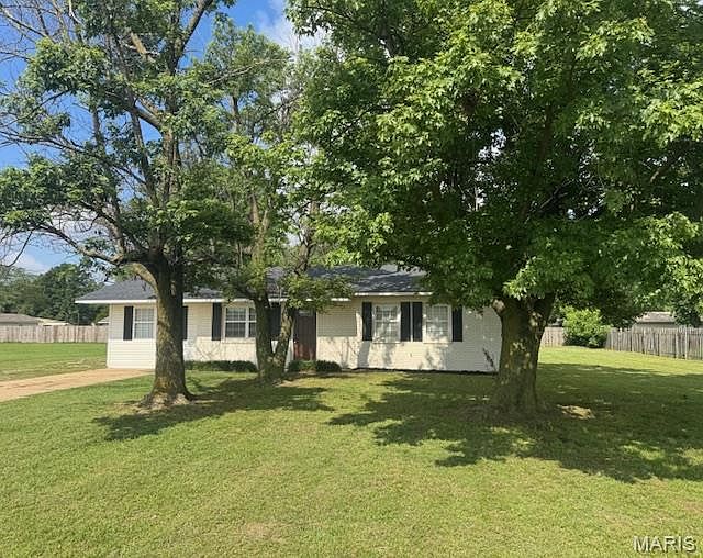 1st image of 39665 Bernard Rd