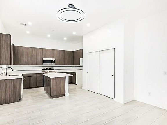 3rd image of 3107 N 39th St #6