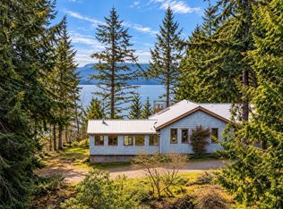 1690 Cottage Way, Southern Gulf Islands, BC V0N 1P0