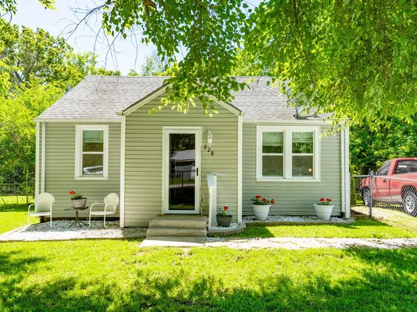 228 Holland Dr, Richland, MO 65556