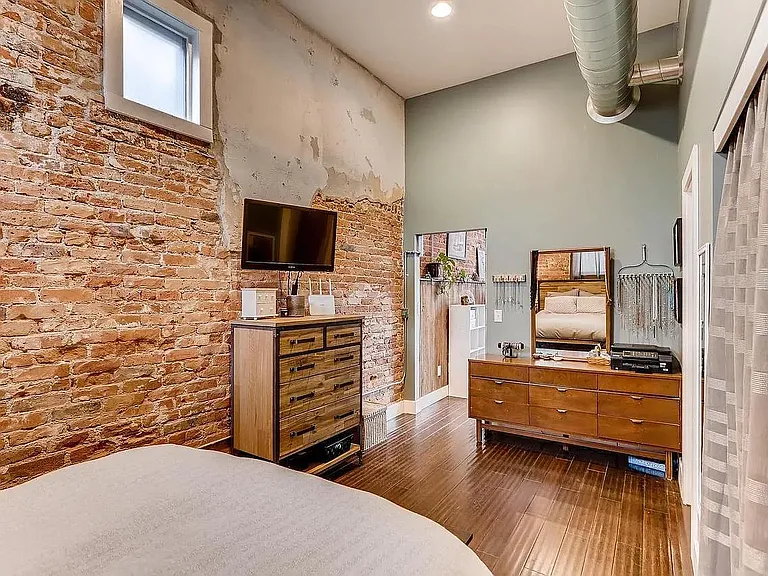 3248 N Williams St — Photo 12