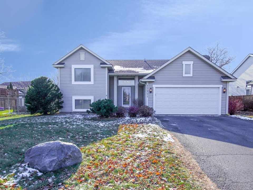 1st image of 15951 Garrett Dr