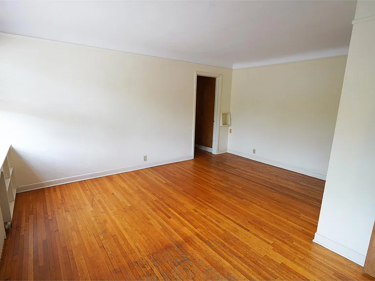 Cleveland/Niles Apartments — Photo 3