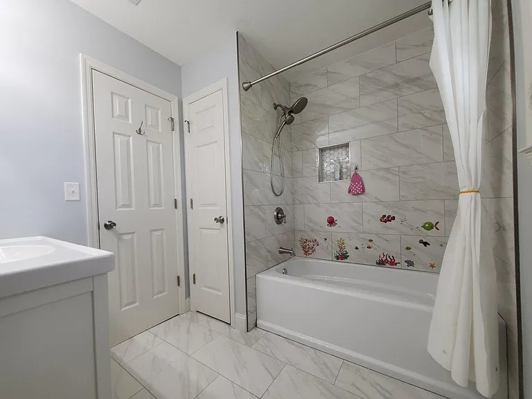 7214 Ridgestone Dr — Photo 24