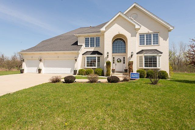 1st image of 98 W Forest View Ln
