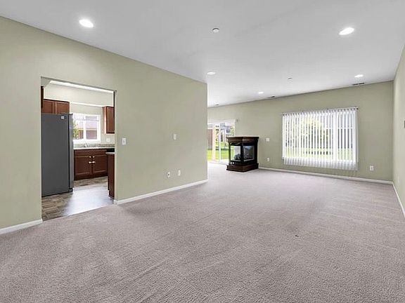 4th image of 14273 Shadywood Dr