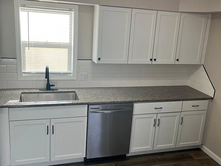 229 Manawa Ave #B — Photo 3