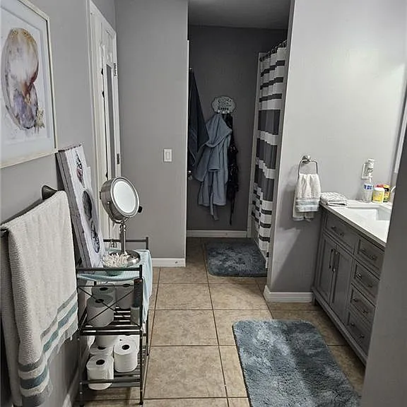 1206 SW Trafalgar Pkwy — Photo 4