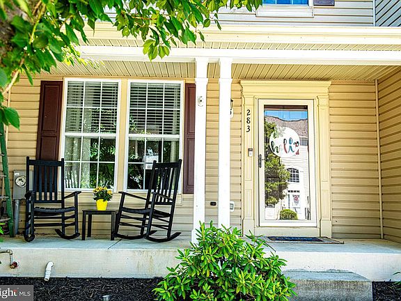 3rd image of 283 Cherry Tree Sq