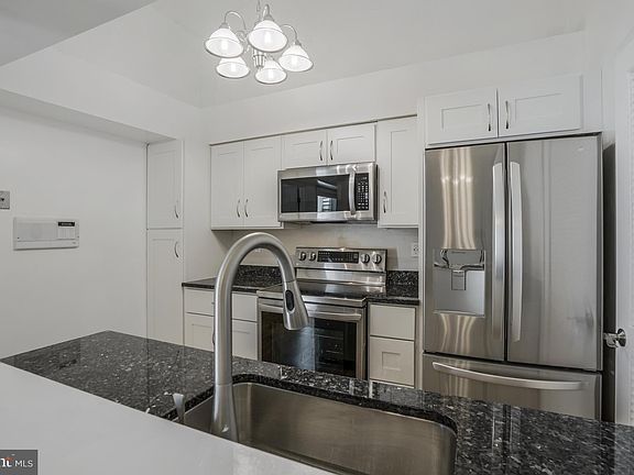 2nd image of 3426 Lakeside View Dr #10-4