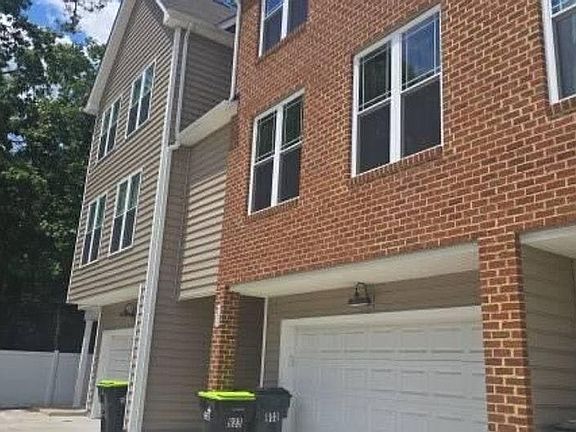 4th image of 933 Eastfield Ln