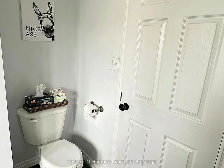 654 Woodlawn Rd E #B — Photo 21