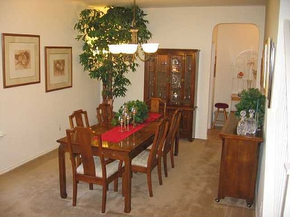 3rd image of 200 Santolina Ln