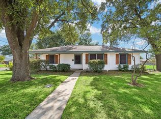901 Ivy Ave, Deer Park, TX 77536