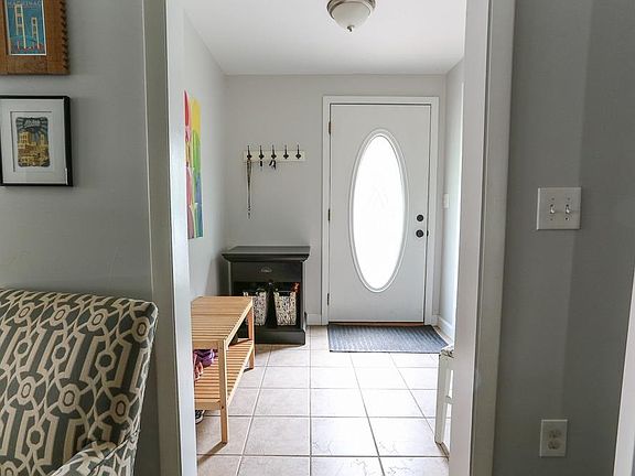 3rd image of 2225 Midvale Ave
