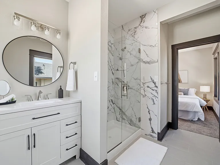 330 Jefferson St — Photo 26