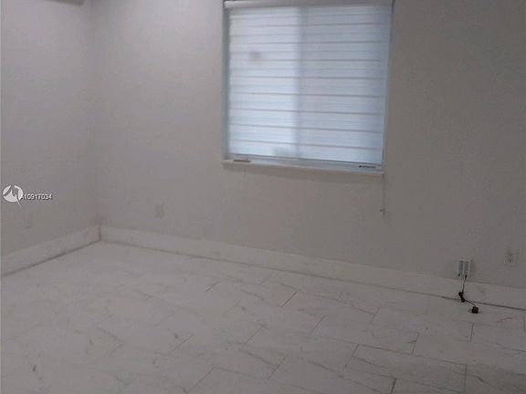 4th image of 131 NW 154th St #A