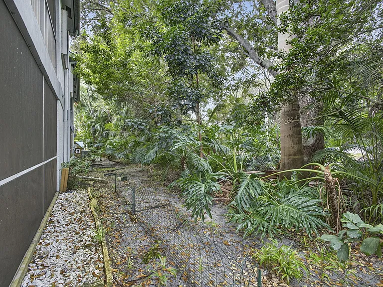 9746 Nickels Blvd — Photo 17